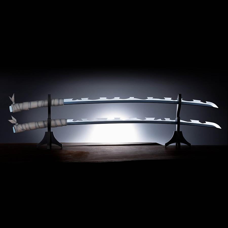 Katana Demon Slayer Nichirin Sword (Inosuke Hashibira) Proplica Katana Demon Slayer Nichirin Sword (Inosuke Hashibira) Proplica