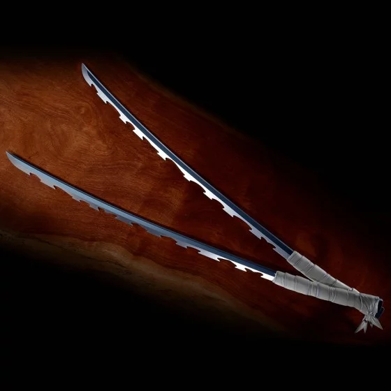 Demon Slayer Nichirin Sword (Inosuke Hashibira) Proplica Bandai Swords