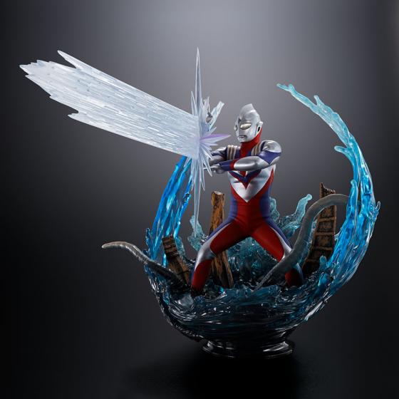 Ultraman Tiga Multi Type Figuarts Zero Bandai Figur