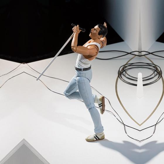 Figurine Freddie Mercury Queen Live Aid S.H.Figuarts