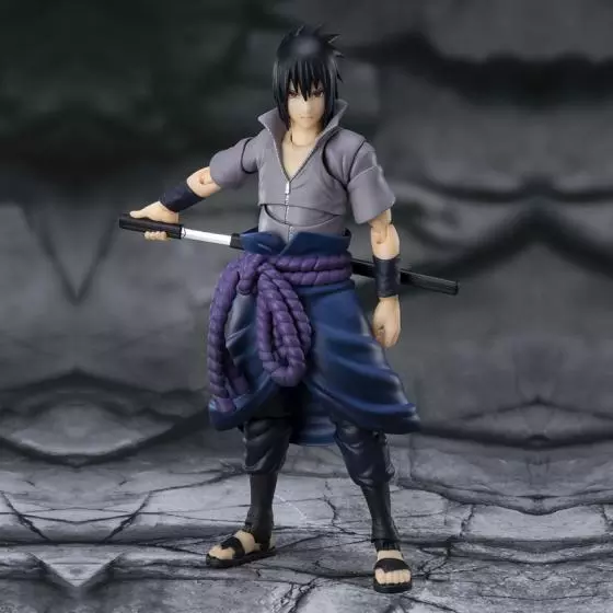 Figurine Naruto Shippuden Sasuke Uchiha He who bears all Hatred S.H.Figuarts Bandai