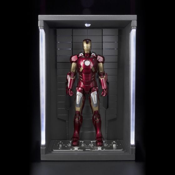 Iron Man Mark VI Hall of Armor Set - S.H.Figuarts