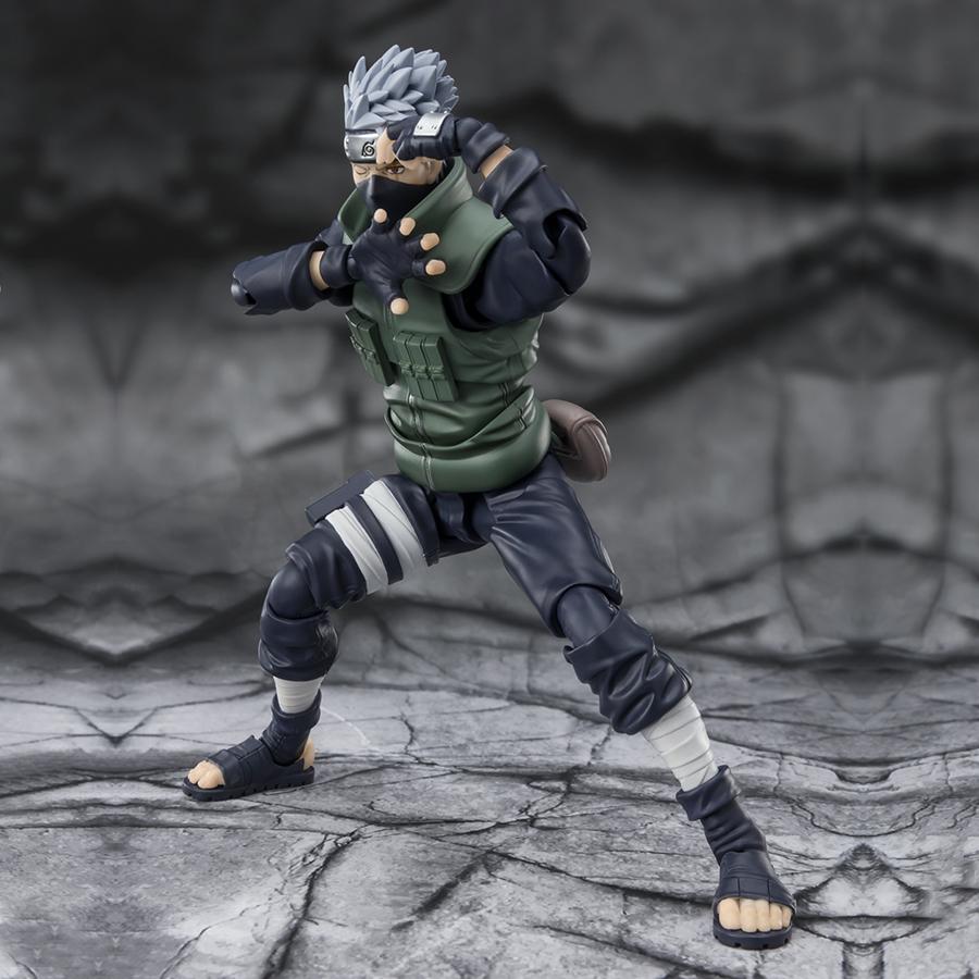 Kakashi Hatake The famed Sharingan Hero S.H.Figuarts Bandai Action Figure