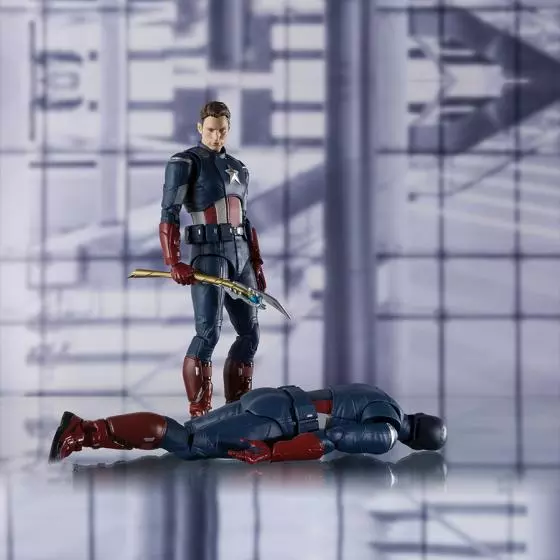 Captain America Cap VS Cap Avengers Endgame S.H.Figuarts Action Figure