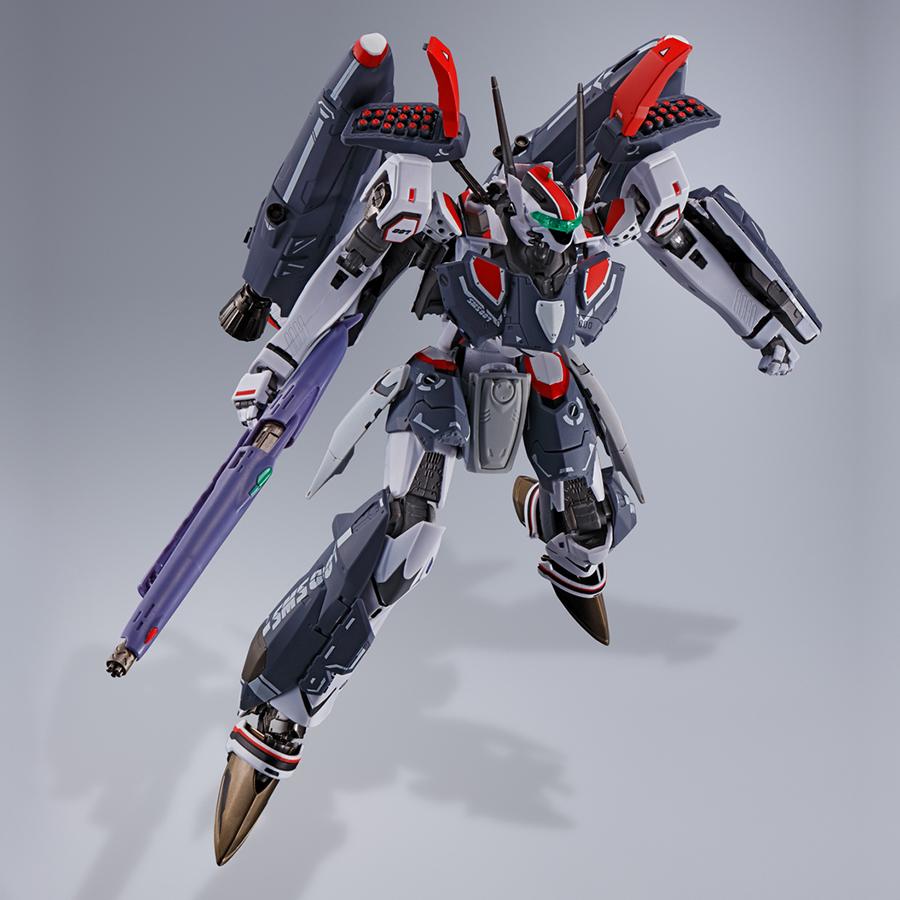 Macross Frontier VF-25F Super Messiah Valkyrie (Alto Saotome Custom) Revival Ver. DX Chogokin Action Figure