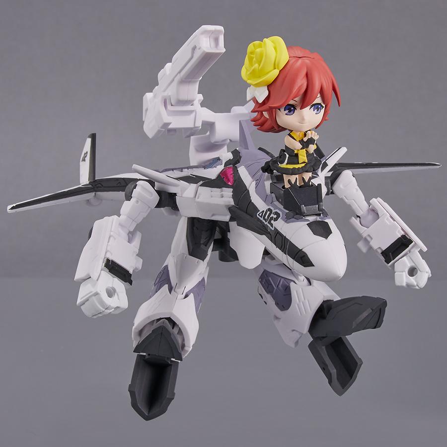 Macross Delta VF-31J Siegfried (Messer Ihlefeld Use) with Kaname Buccaneer Tiny Session Figurine