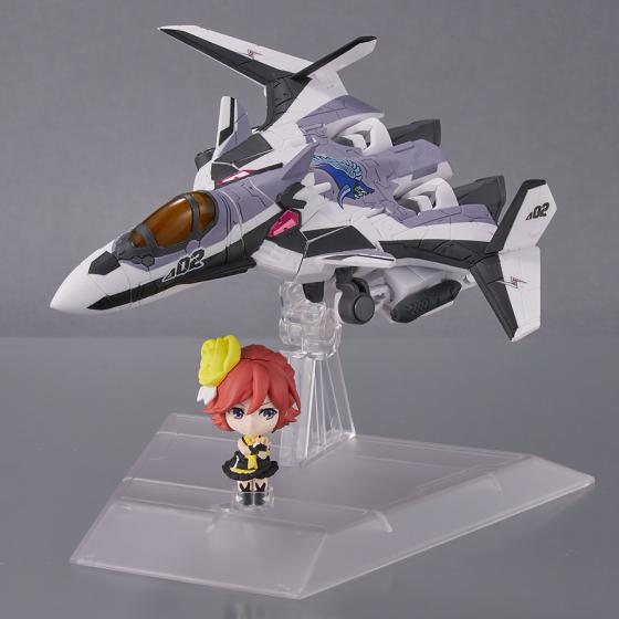 Macross Delta Figurine VF-31J Siegfried (Messer Ihlefeld Use) with Kaname Buccaneer Tiny Session