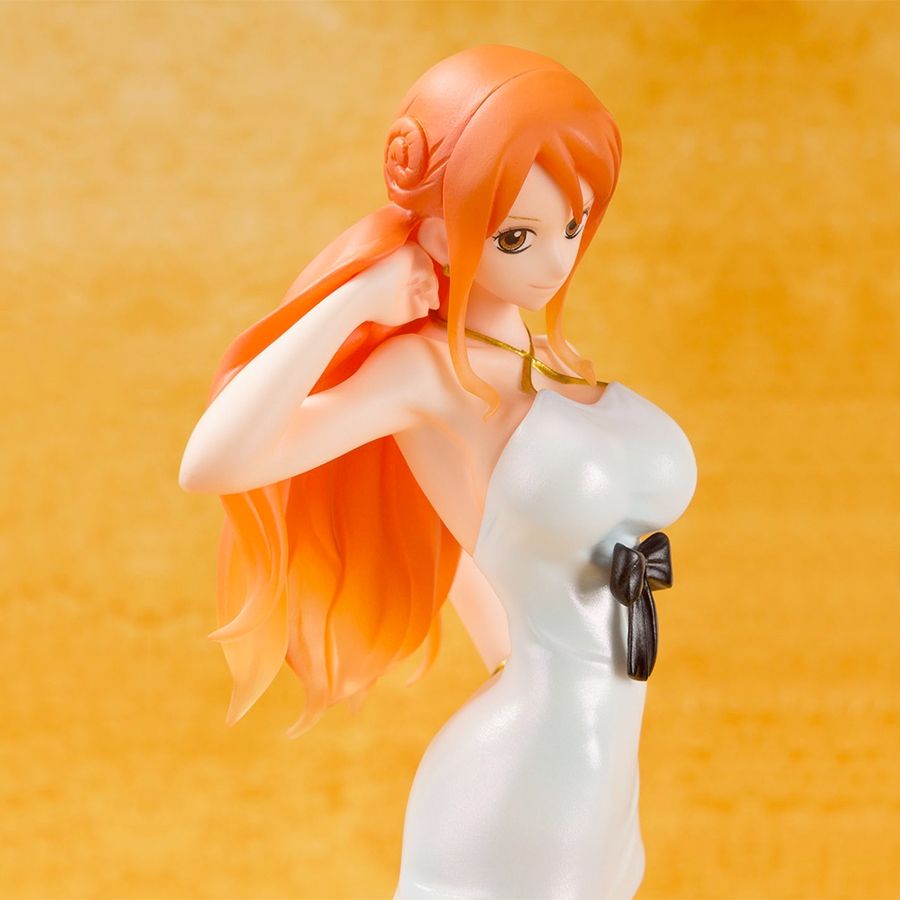 One Piece Gold Nami Figuarts Zero Figure