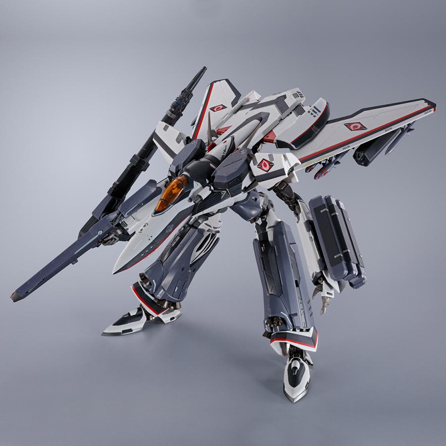 VF-171EX Armored Nightmare Plus Ex [Alto Saotome Use] Revival Ver. DX Chogokin Figure