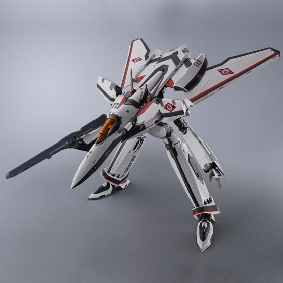 Figurine Macross Frontier VF-171EX Armored Nightmare Plus Ex [Alto Saotome Use] Revival Ver. DX Chogokin Bandai