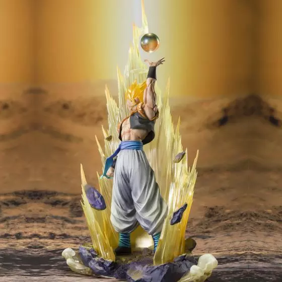 Dragon Ball Z  Super Saiyan Gogeta -Fusion Reborn- EXCLUSIVE EDITION- Figuarts Zero Extra Battle Bandai Figure