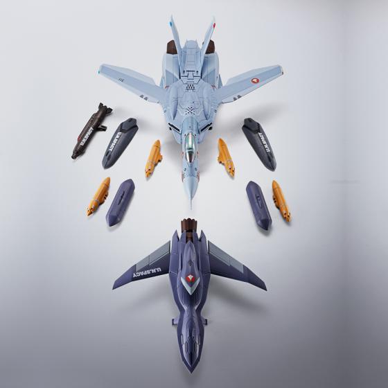 Macross Zero VF-0A PHOENIX (Shin Kudo use) + QF-2200D-B Ghost Hi-Metal R Bandai Figure