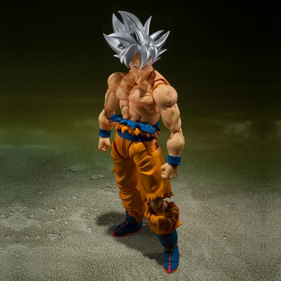 Figurine Dragon Ball Super Son Goku Ultra Instinct Toyotarou Ed. S.H.Figuarts