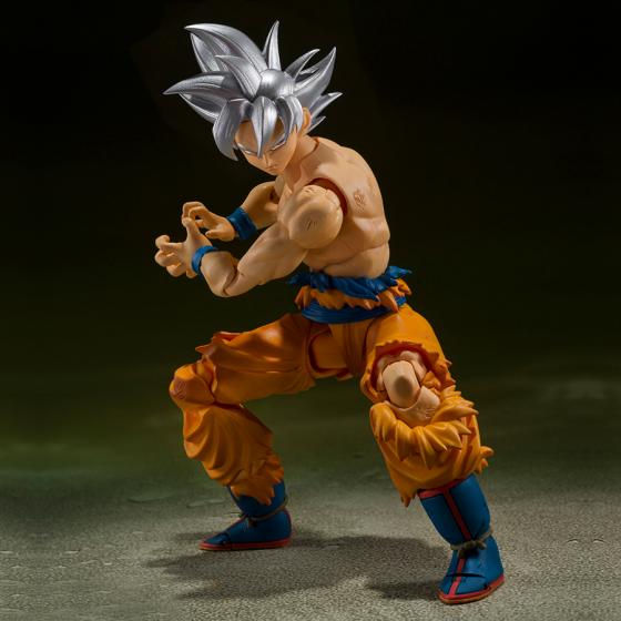 Figurine Dragon Ball Super Son Goku Ultra Instinct Toyotarou Ed. S.H.Figuarts