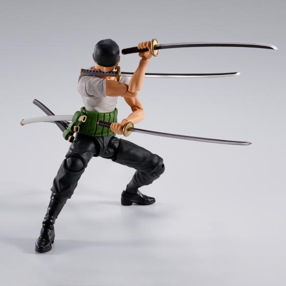 One Piece / Figur Roronoa Zoro -Romance Dawn- S.H.Figuarts Bandai