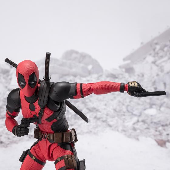 Marvel - Deadpool & Wolverine / Figur Deadpool S.H.Figuarts Bandai