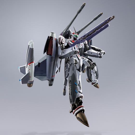 Macross Frontier: The False Songstress / Figur VF-25F Tornado Messiah Valkyrie Alto Saotome Use Revival Ver. DX Chogokin