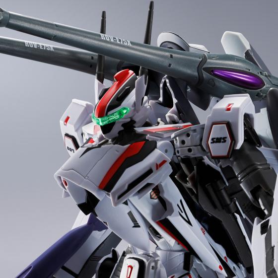 Macross Frontier: The False Songstress / Figur VF-25F Tornado Messiah Valkyrie Alto Saotome Use Revival Ver. DX Chogokin