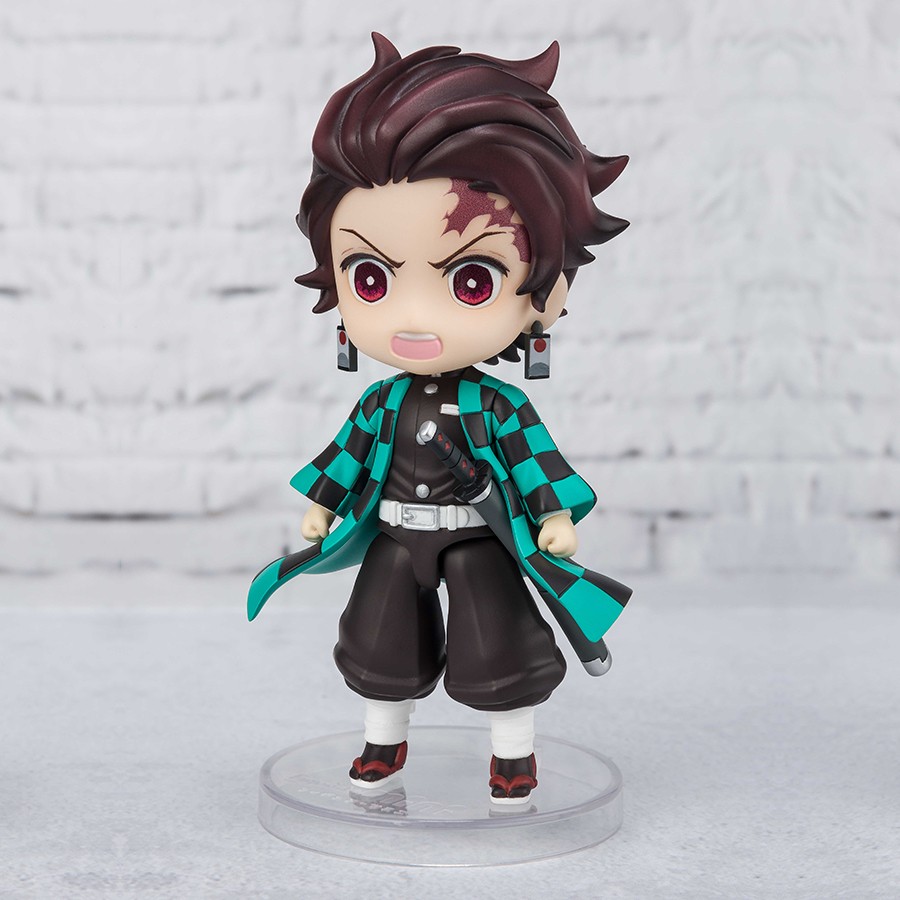 Demon Slayer Tanjiro Kamado Water Breathing Figuarts Mini Bandai Figure